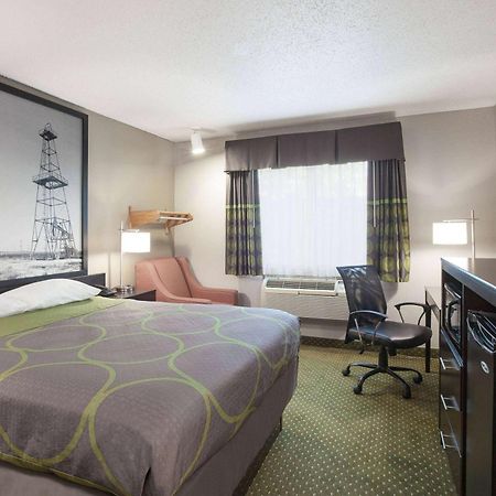 Motel Super 8 By Wyndham Bedford Dfw Airport West Zewnętrze zdjęcie