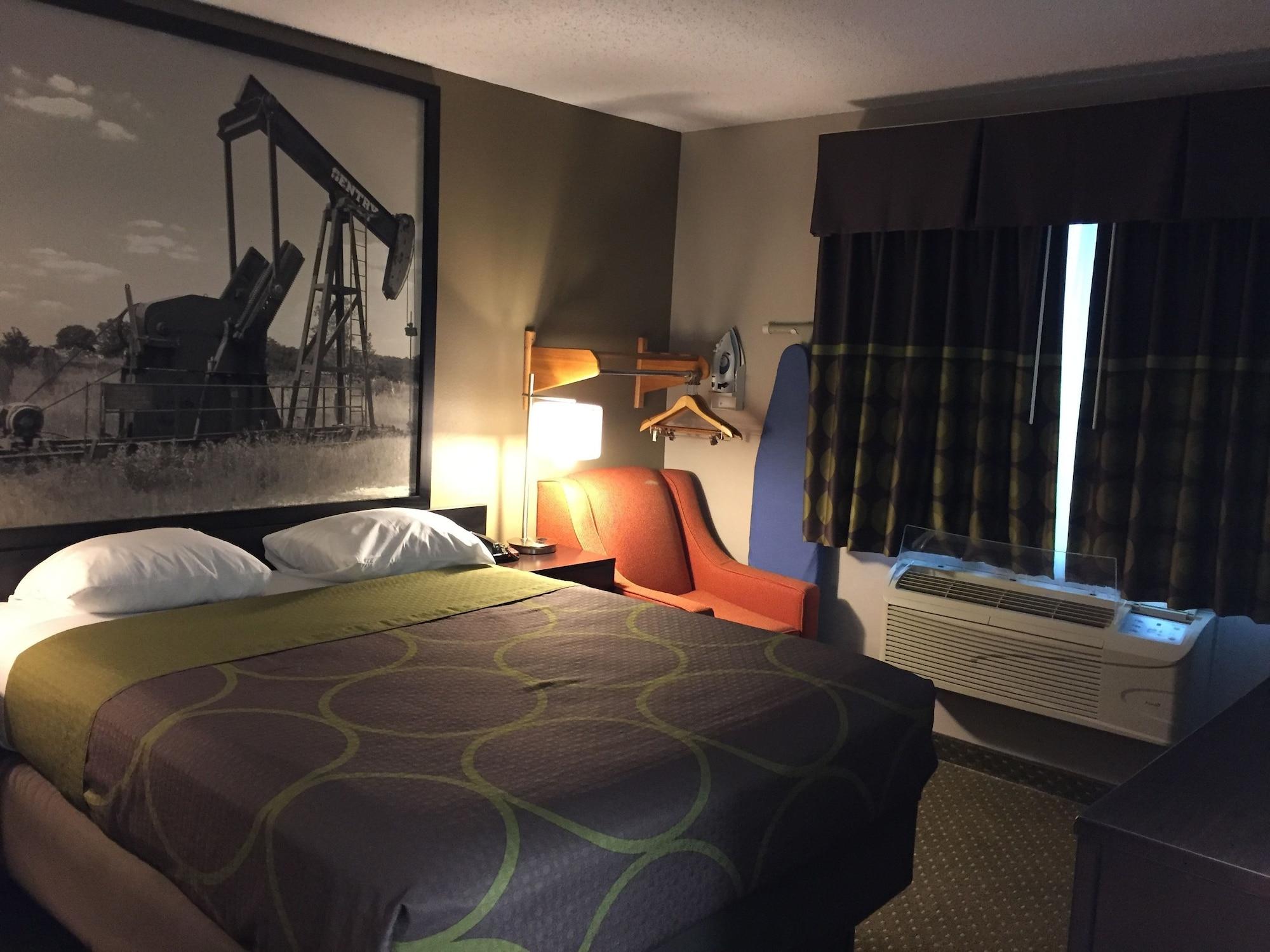 Motel Super 8 By Wyndham Bedford Dfw Airport West Zewnętrze zdjęcie