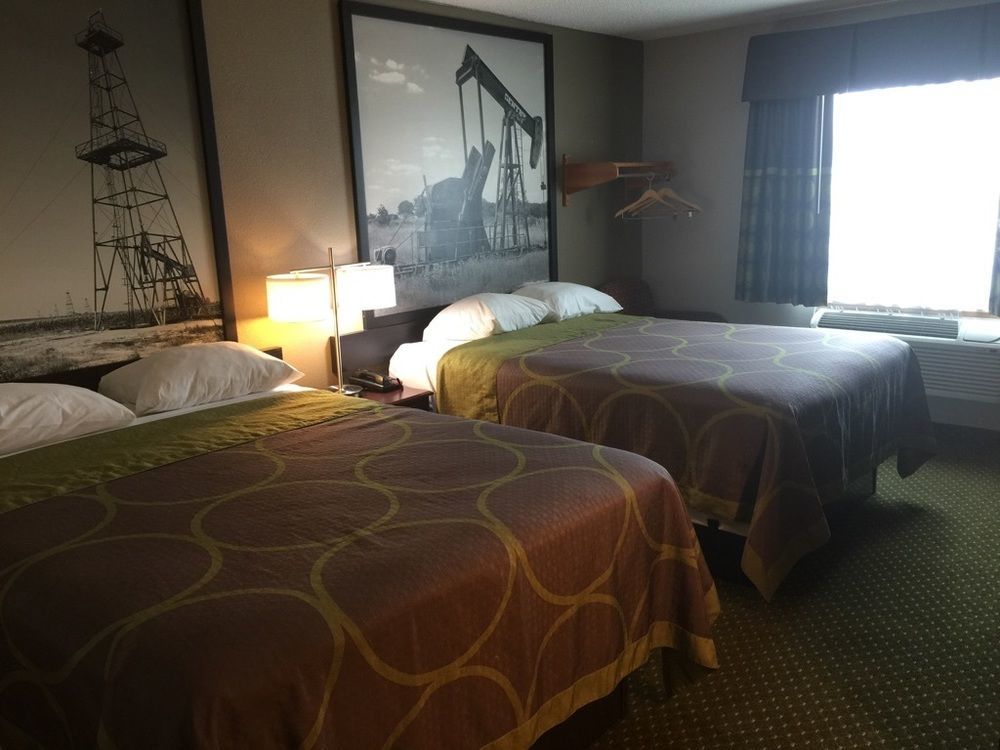 Motel Super 8 By Wyndham Bedford Dfw Airport West Zewnętrze zdjęcie