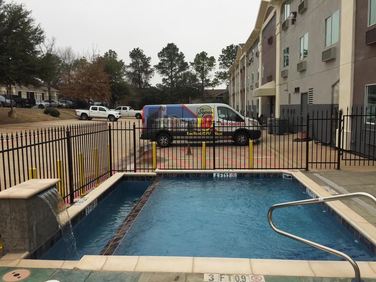 Motel Super 8 By Wyndham Bedford Dfw Airport West Zewnętrze zdjęcie